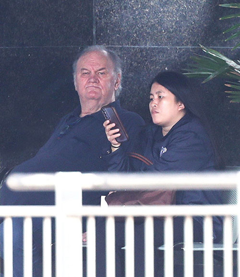 Artık kendisinden sadece iki yaş büyük bir üvey annesi var... Hayat ona yine ne oyunlar oynadı