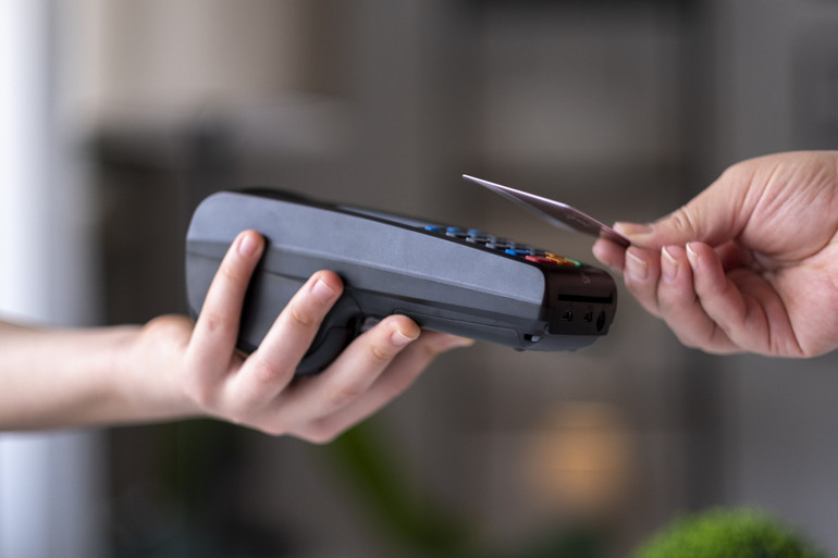 “Kart yok, sadece nakit” diyen işletmelere aldanmayın ‘Vergi kaçakçılığına teşebbüs sayılıyor’ Karşılaşırsanız bunları yapın