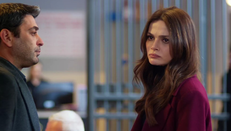 Uzak Şehirin 55. bölümünde neler oldu Alya yıkıldı... Meryem ile Cihan el ele