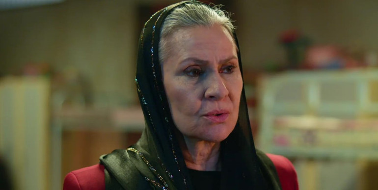 Uzak Şehirin 55. bölümünde neler oldu Alya yıkıldı... Meryem ile Cihan el ele