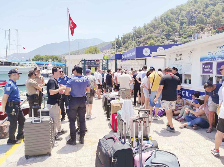 Kapı vizesi uzadı Adalar bayram etti