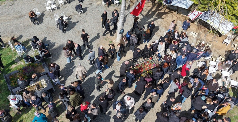 Volkan Konak mezarı başında anıldı