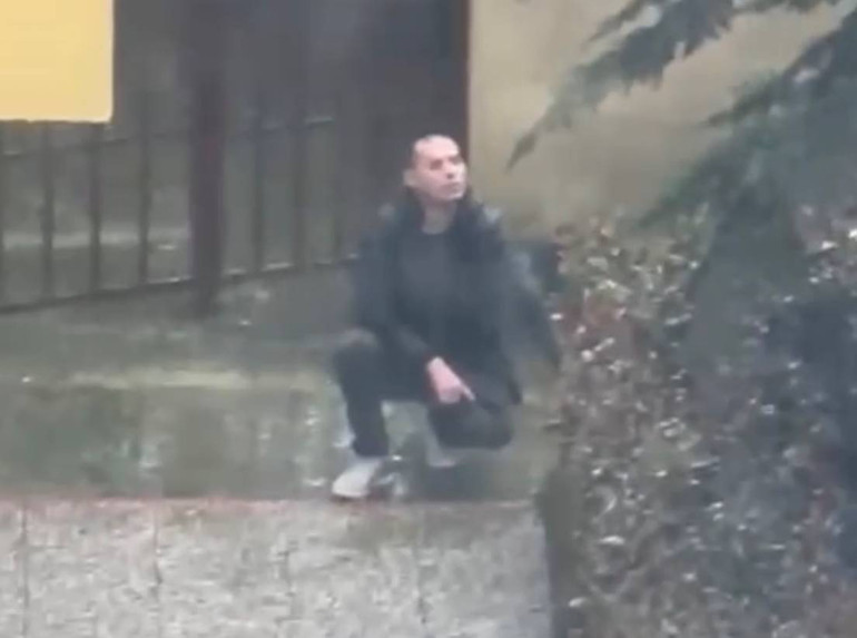 İşten çıkarılan güvenlik görevlisi bankada dehşet saçmıştı Beşiktaştaki korku dolu anlar kamerada