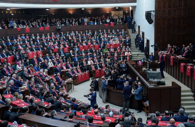 Belediyeleri arpalığa çevirdiler| Cumhurbaşkanı Erdoğan: Muhalefetin üslubu zıvanadan çıktı Hokkabazlığı siyaset diye yutturamazsınız
