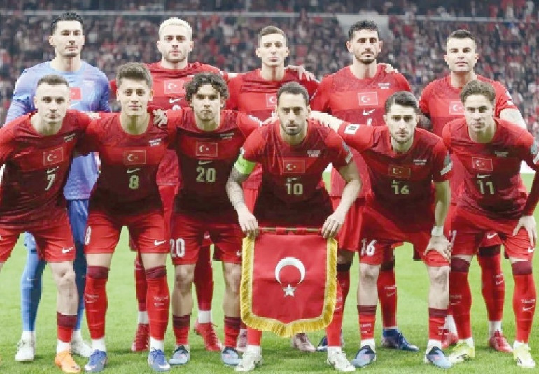 Yerli vampir dizisi Gustav