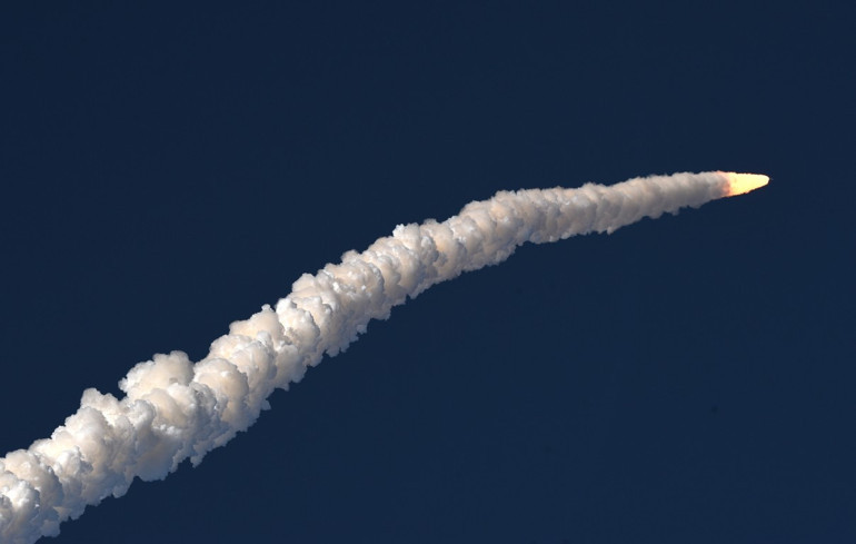 NASA, Artemis II görevi kapsamında Orion uzay aracını Aya fırlattı