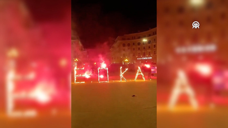  EOKAcılar taş ve patlayıcı madde fırlattı