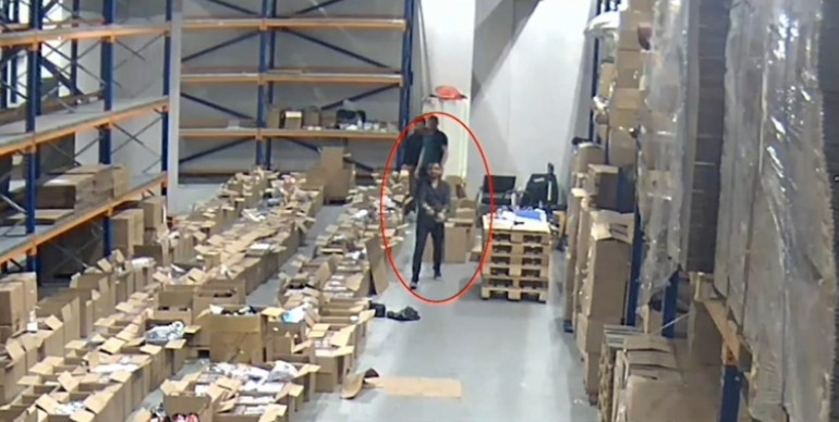  İstanbul Havalimanından çıkarıp piyasaya sürüyorlardı