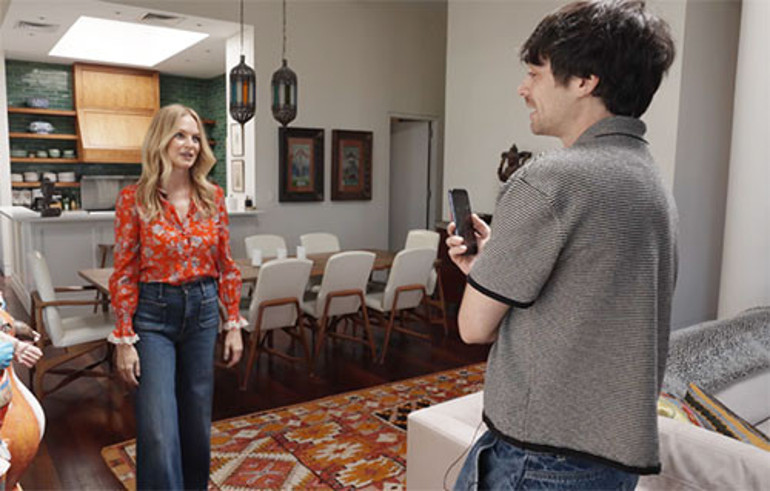 Ünlü oyuncunun çatı katındaki huzur yuvası... Sudan ucuza aldı ama ilk gece yatağında bile uyuyamadı