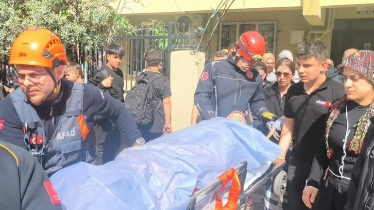 10 yaşındaki çocuk üstü açık unutulan foseptik çukuruna düştü, annesinin feryatları yürek dağladı