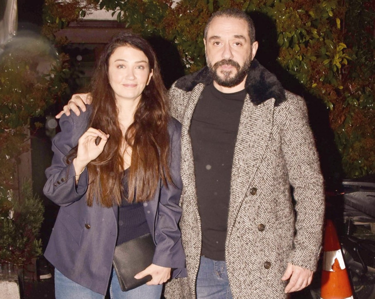 Çağatay Ulusoy sevgilisi Aslıhan Malbora için sahnede
