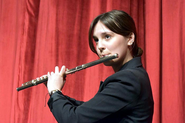 Günde 160 kilometre yol gitti geldi Fransada birinci oldu | Matematik çalışırken bile böyle yapıyordu