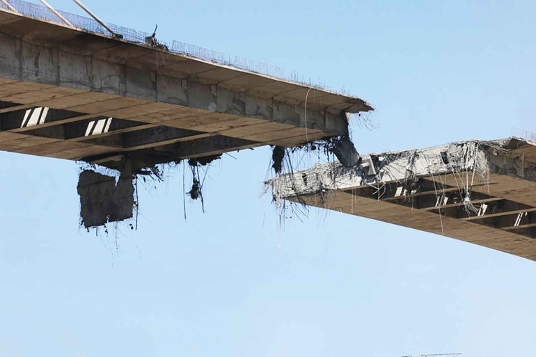  ‘Her şeyi santim santim izliyoruz’