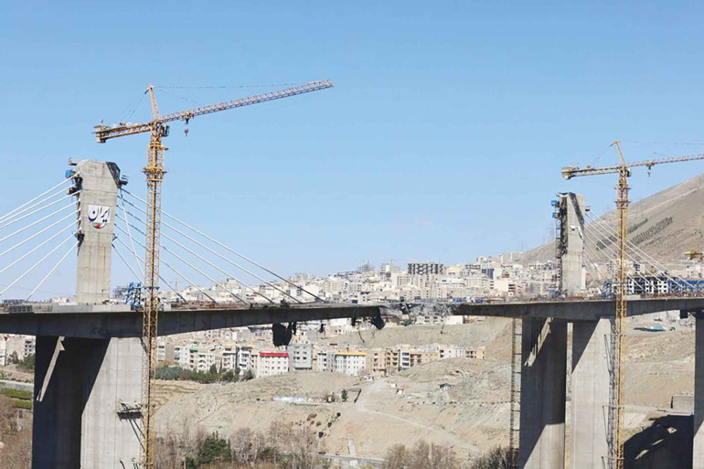  ‘Her şeyi santim santim izliyoruz’