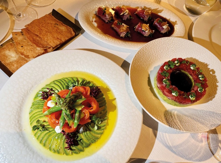 İzmir’e yakışan iki yeni restoran