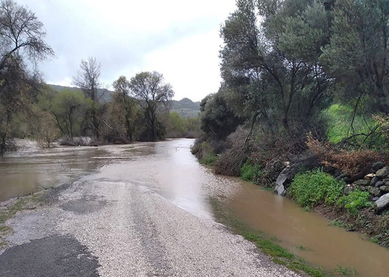 Meteoroloji saat verdi: Gök gürültülü ve kuvvetli sağanak geliyor | 13 kente kritik uyarı: Yağış, rüzgar ve toz taşınımı...