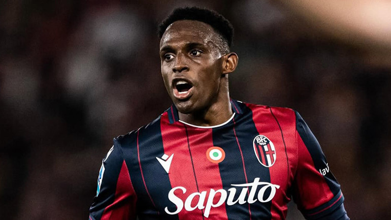 Fenerbahçe ve Galatasaray, 25 milyon euroluk stoper için karşı karşıya geldi