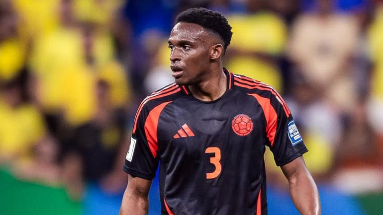 Fenerbahçe ve Galatasaray, 25 milyon euroluk stoper için karşı karşıya geldi