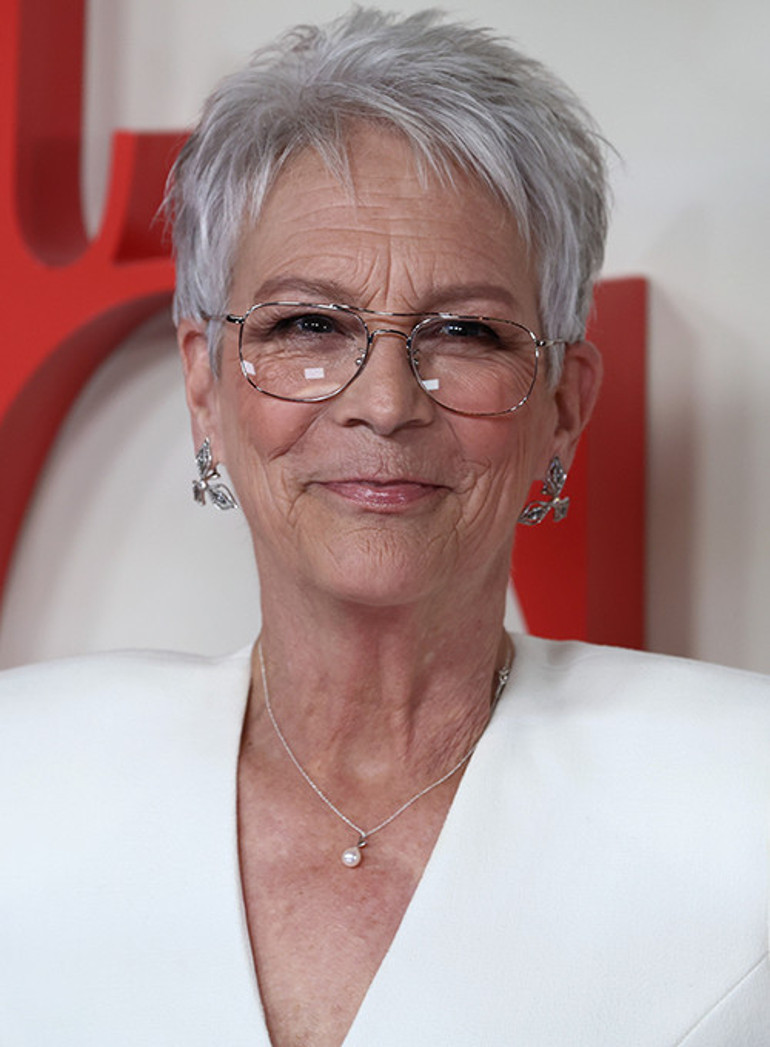  Estetik yaptırmak sahtekarlık... Kendisi de denedi, faydasını görmedi