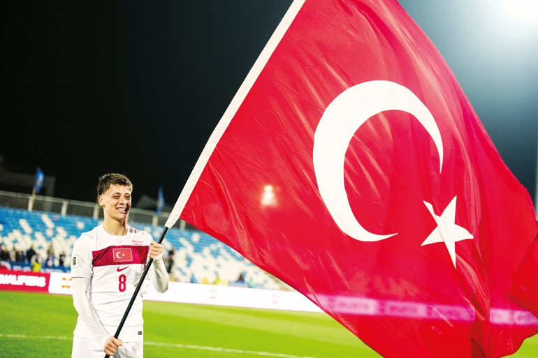 Aileden menajer olur mu