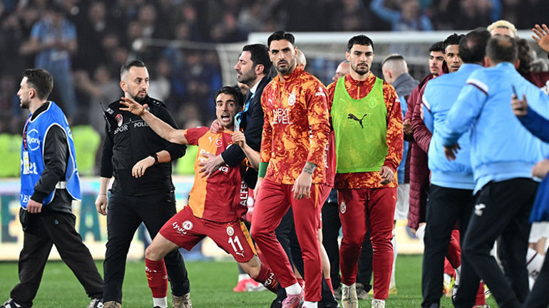 Trabzonda maç sonu olay çıktı, Abdülkerim Bardakcı kırmızı gördü