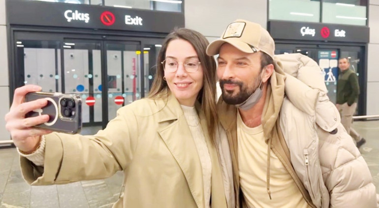 Tarkandan Milli marş ve konser sürprizi