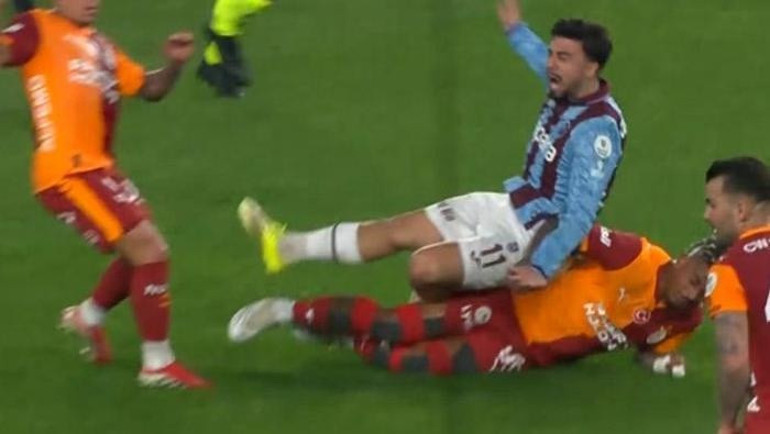 Trabzonspor-Galatasaray maçında Barış Alper Yılmaz kırmızı kart görmeli miydi Hakemler açıkladı