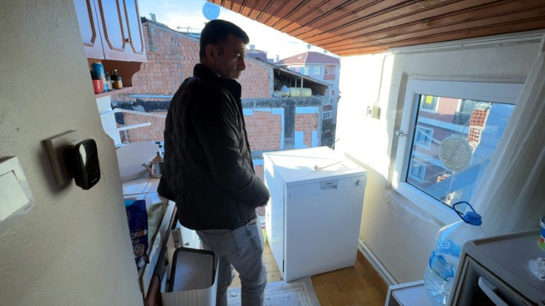  Üst kata vurduğu gibi hepsi aşağı indi