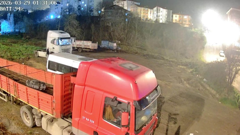  Çalıştığı şirketten çaldı, dolandırıcılara kaptırınca polise koştu