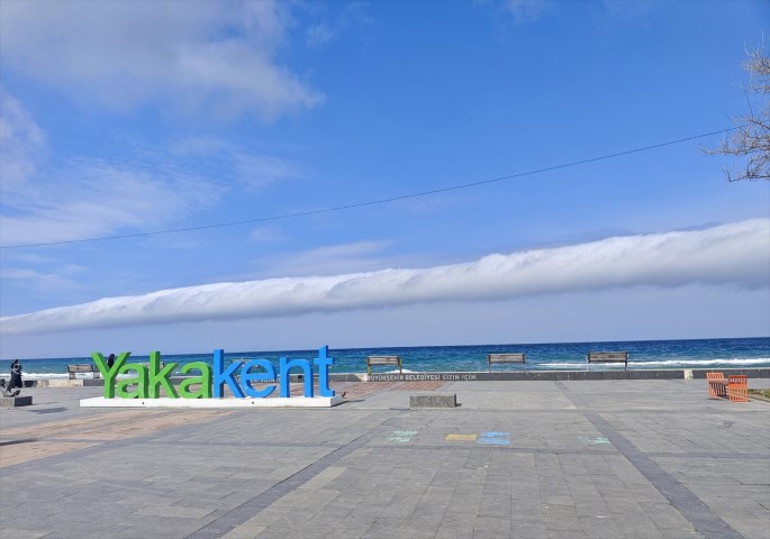 Samsunda gökyüzüne bakanlar hayretler içinde kaldı