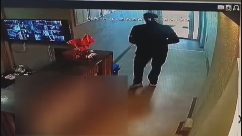 Bahçelievlerdeki dehşet Eski eşini bıçaklayarak öldürmüştü... Katil zanlısının otelden çıkış görüntüleri ortaya çıktı