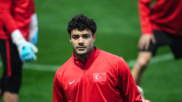 Ozan Kabak, Bundesligada kalıyor İmza çok yakın