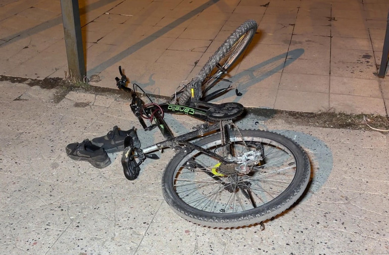 Erzurum’da otomobilin çarptığı ‘Alperen’ ağır yaralandı