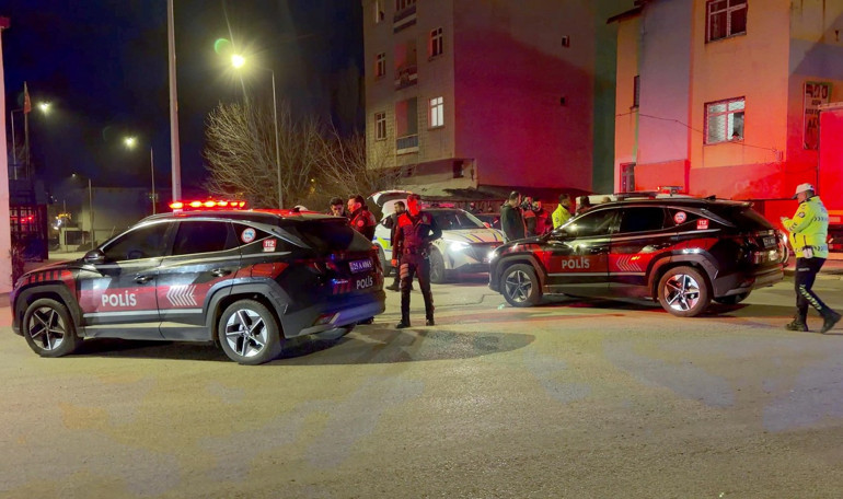 Erzurum’da otomobilin çarptığı ‘Alperen’ ağır yaralandı