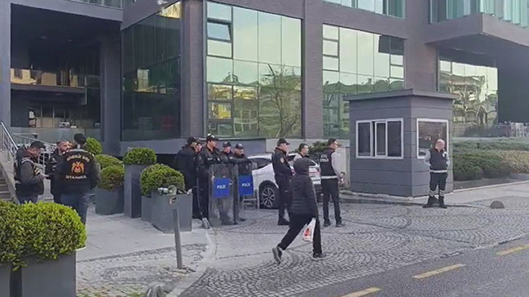  20 kişi gözaltına alındı