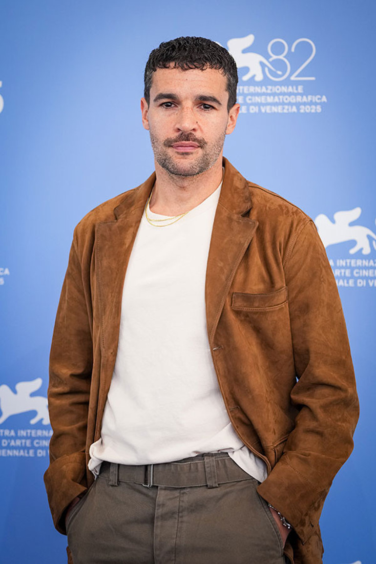 Ünlü oyuncu eşinin ölümünden bir yıl sonra hamile