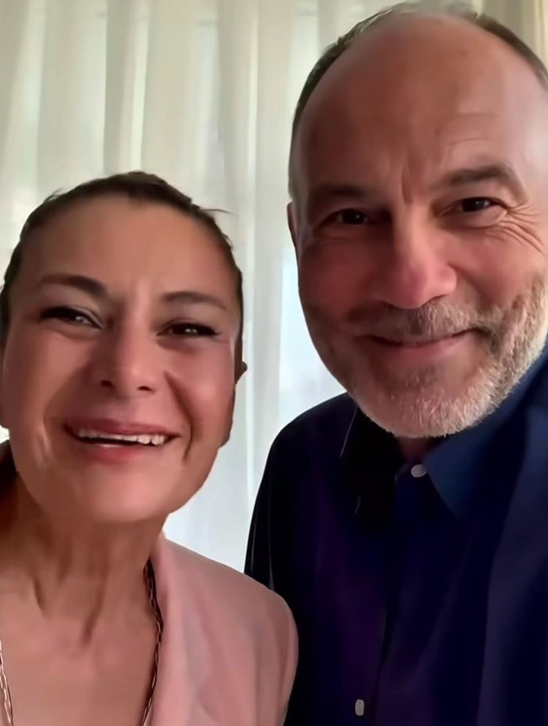  Hiç saklamadık, hep ortadaydık, Mahiri seviyorum