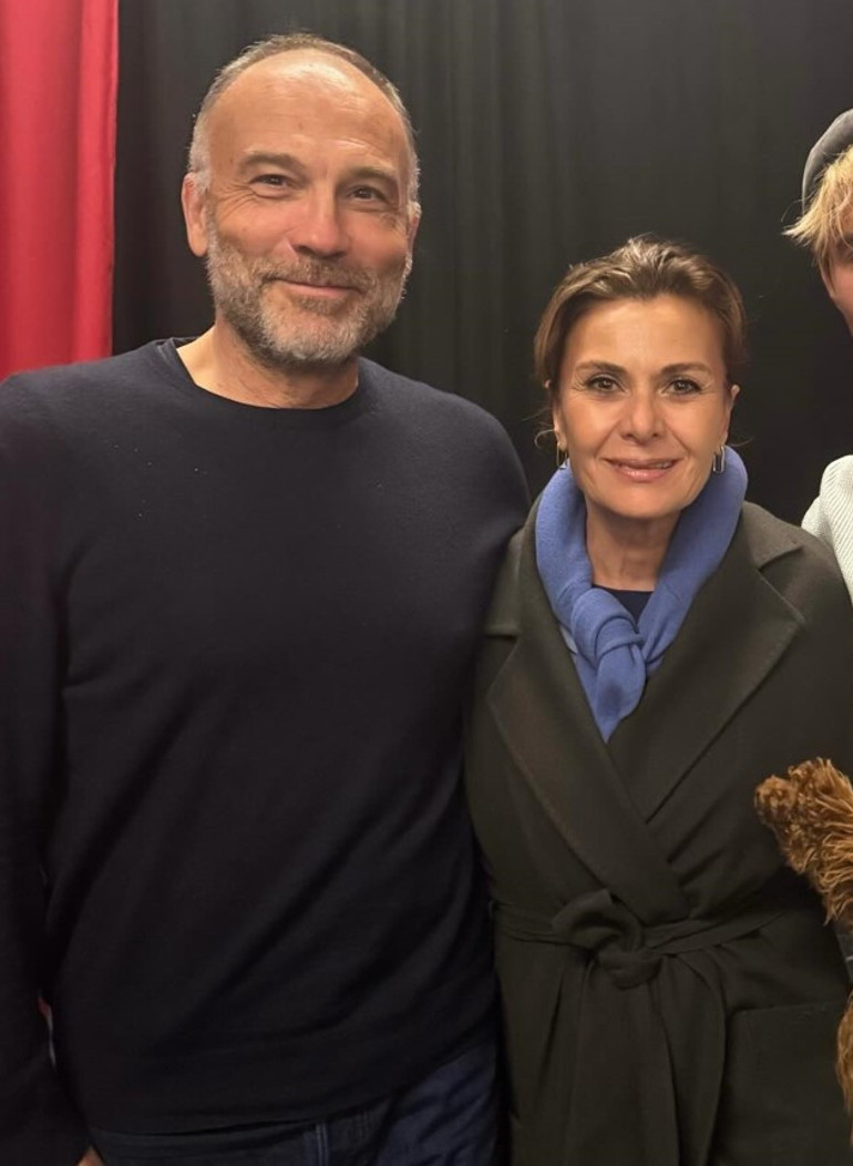  Hiç saklamadık, hep ortadaydık, Mahiri seviyorum