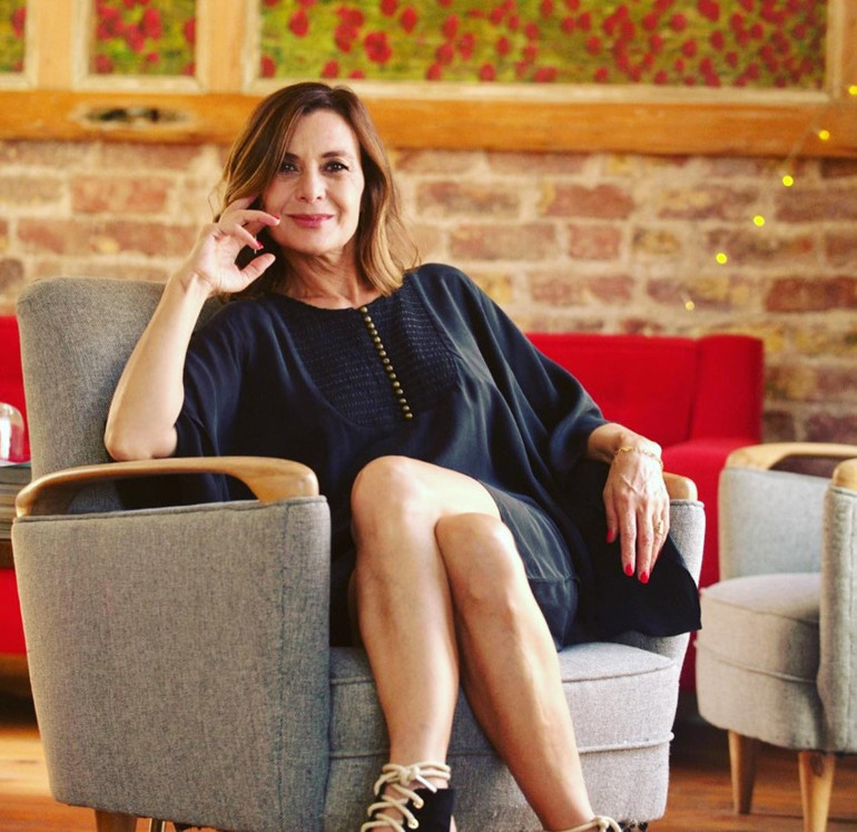  Hiç saklamadık, hep ortadaydık, Mahiri seviyorum