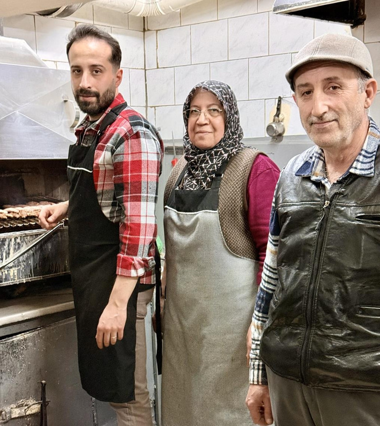 Kelimelerin kokusu yok...