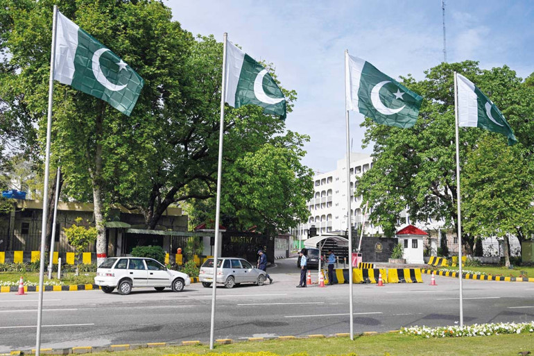 İran ateşkesine İsrail ‘karanlığı’ çöktü