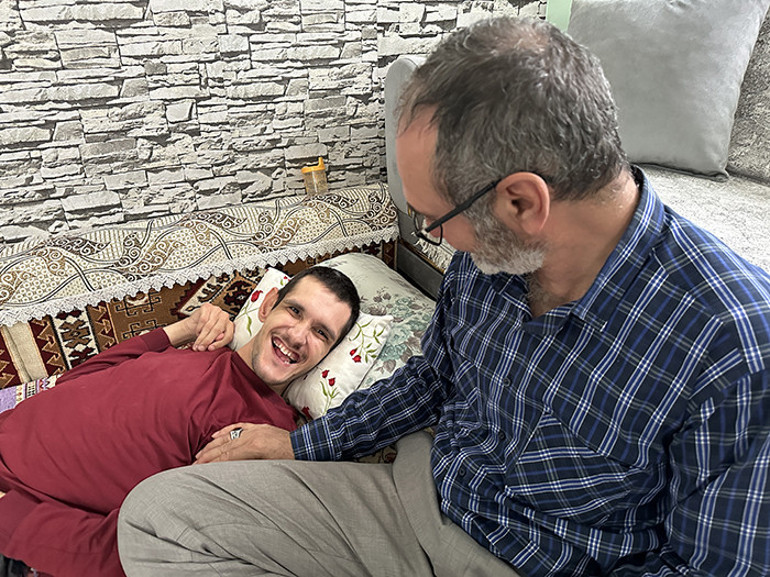  Beni örnek baba olarak görmüşler