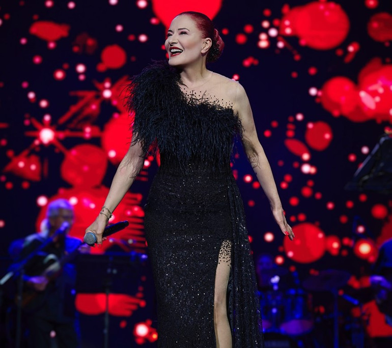 Candan Erçetin: Ekonomik krizde şarkıcı oldum