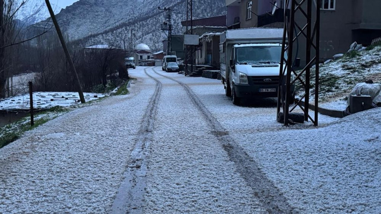 Meteorolojiden 14 il için sarı kodlu uyarı Kuvvetli yağış, kar, fırtına ve çığ tehlikesine dikkat
