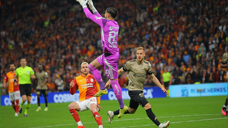 Okan Buruku kandırdı