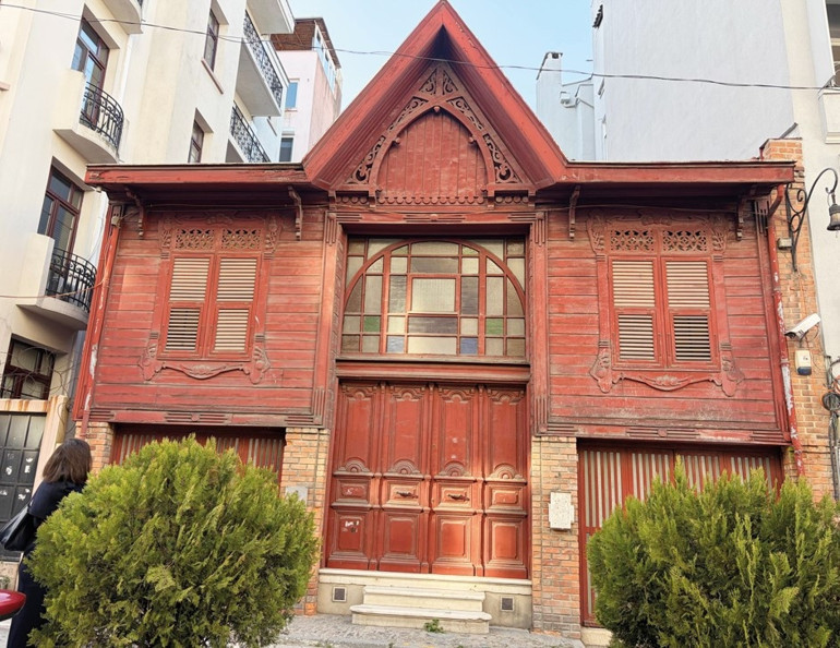 Suare Dergi yeni yaşını kutladı
