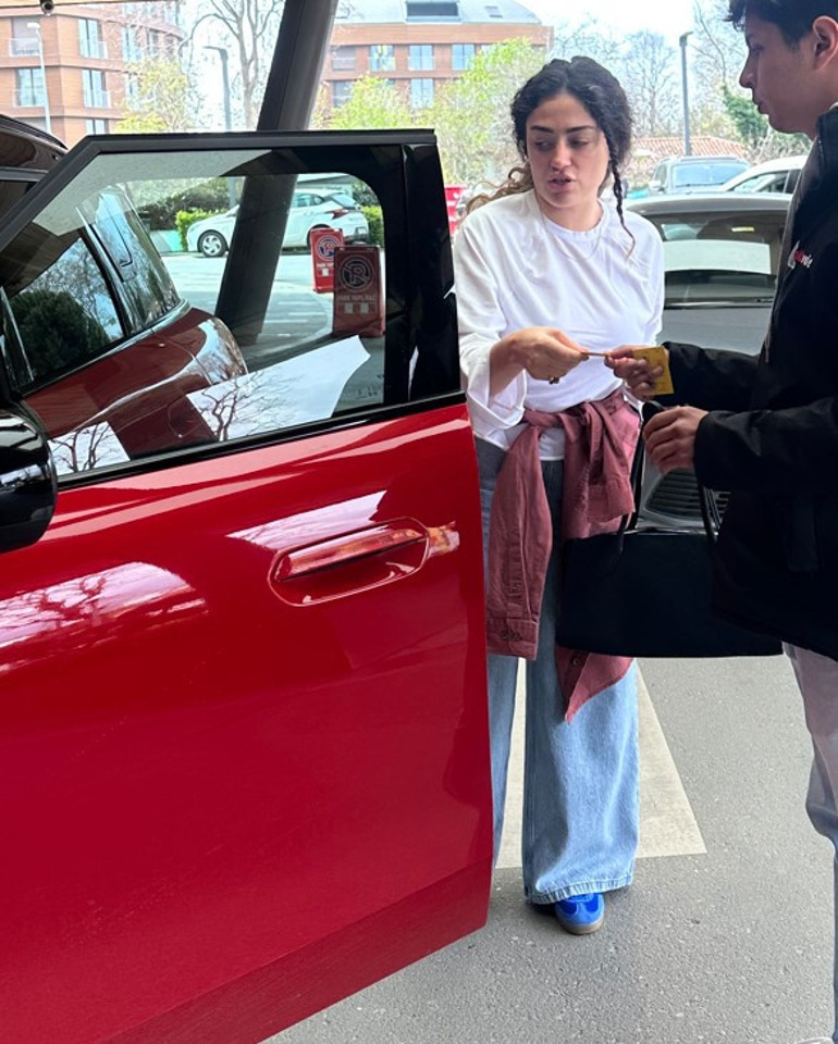 İbrahim Tatlısesi ailesi yalnız bırakmadı