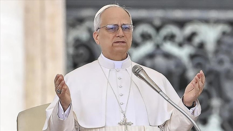 Trumptan kendisini Hz. İsa olarak gösteren paylaşım: Papa Leoya ağır eleştiriler