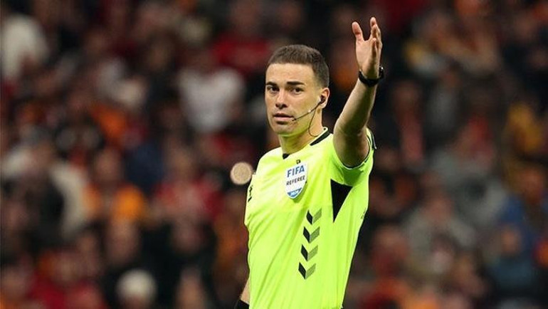 Galatasaray-Kocaelispor maçında tartışılan penaltı pozisyonunu yorumladılar Eski hakemler kararını verdi