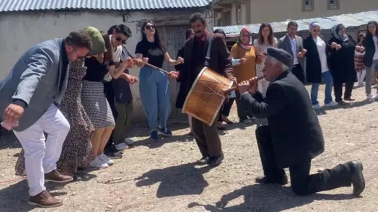  Acımı hafifletiyor